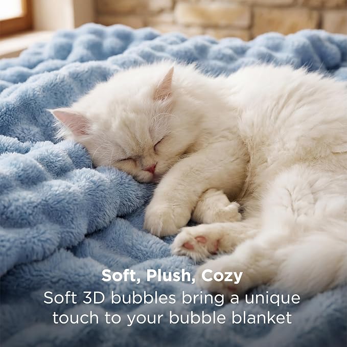 Bedsure 3D Fleece Bubble Blanket - Image 3