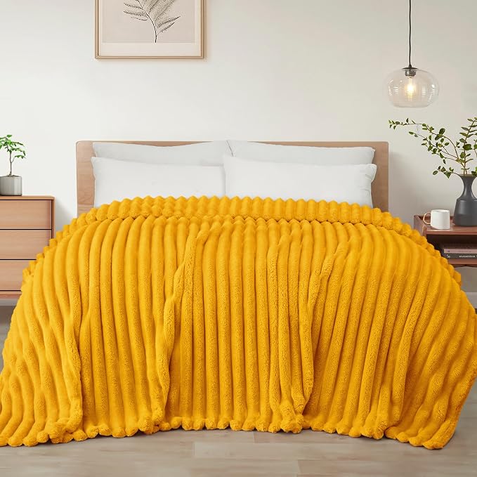 Exclusivo Mezcla Queen Size Flannel Fleece Blanket, Super Soft Striped Jacquard by ExclusivoMezcla