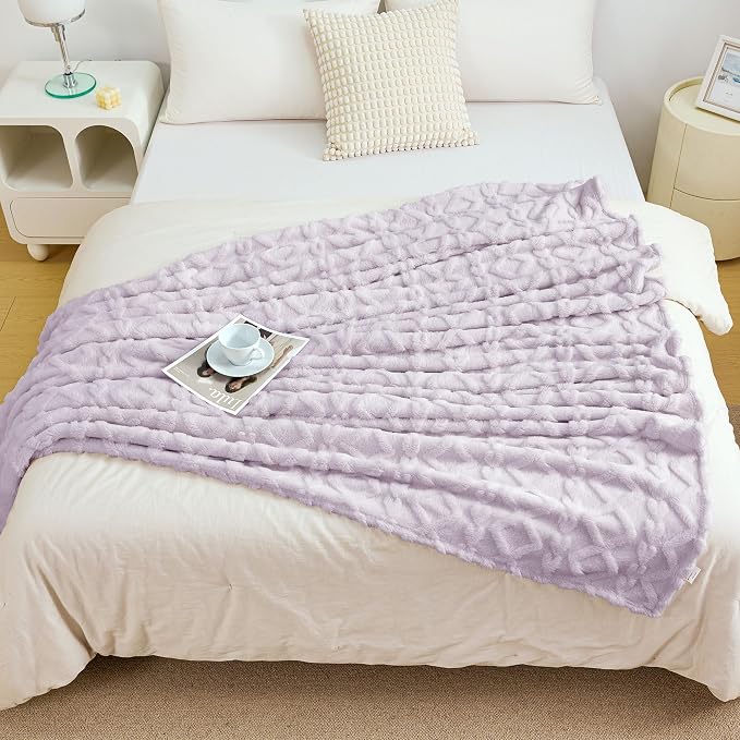 Aganear Flannel Throw Blanket - Image 7