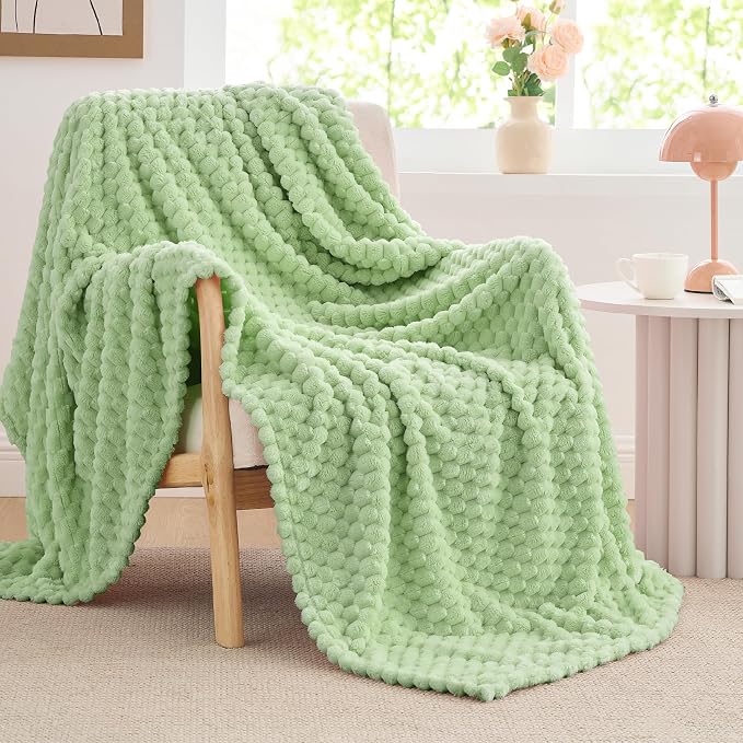 BEDELITE Fleece Throw Blanket for Couch & Bed - Image 8