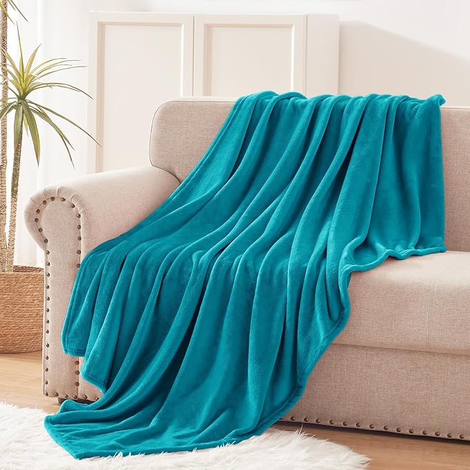 Exclusivo Mezcla Fleece Teal Throw Blanket - Image 3