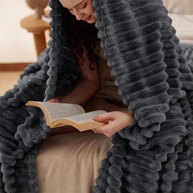 Bedsure GentleSoft Grey Fleece Queen Blanket - Image 7