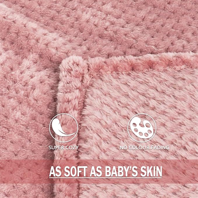 Exclusivo Mezcla Fleece Bed Blanket Queen Size, Super Soft and Warm Blankets - Image 7