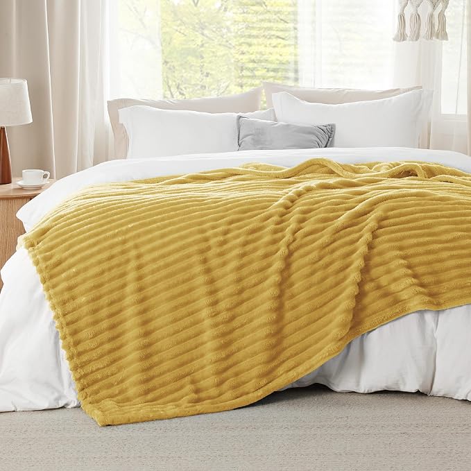 Bedsure GentleSoft Yellow Full Blanket - Image 2