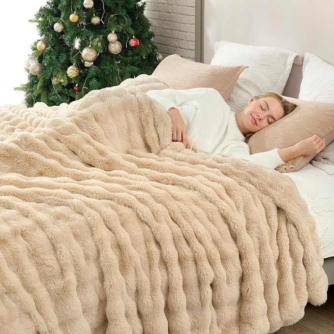Cozy Bliss Faux Fur Throw Blanket - Image 5