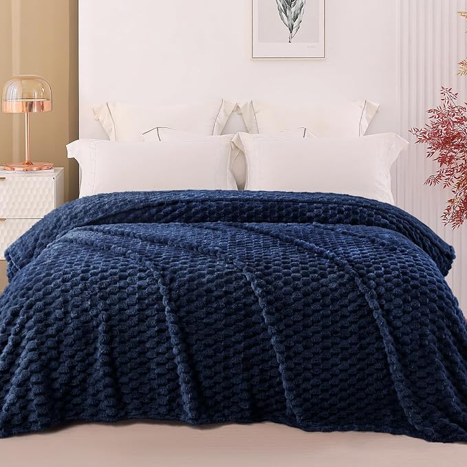 Exclusivo Mezcla Fleece Queen Blanket - Image 2