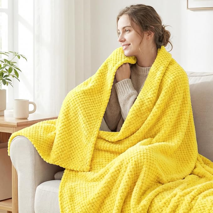 Exclusivo Mezcla Fleece Throw Blanket Extra Large, Super Soft and Warm Blankets - Image 2