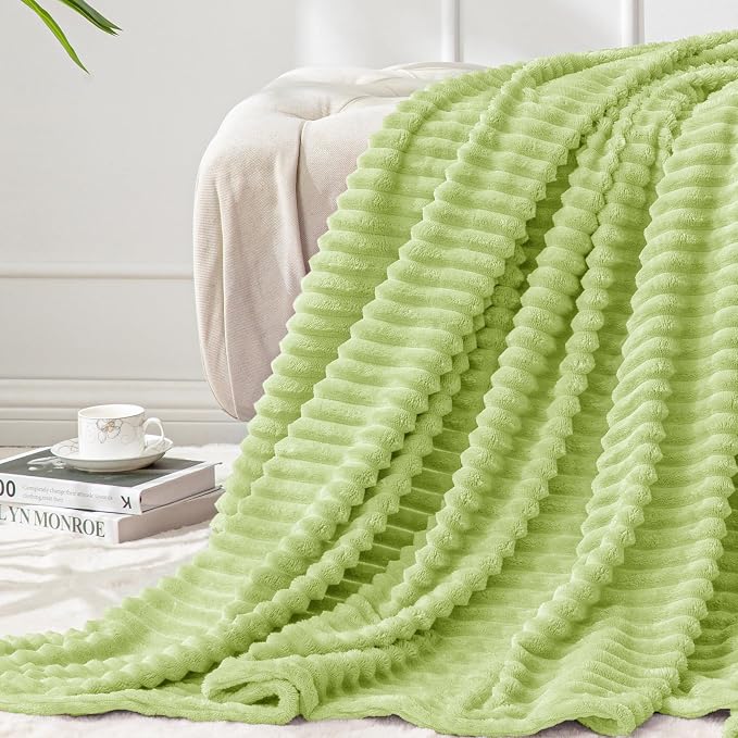 BEDELITE Fleece Throw Blanket for Couch – 3D Ribbed Jacquard Soft and Warm - Image 7
