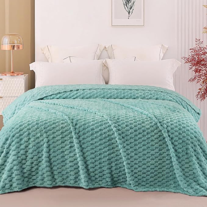 Exclusivo Mezcla Fleece Queen Blanket - Image 2