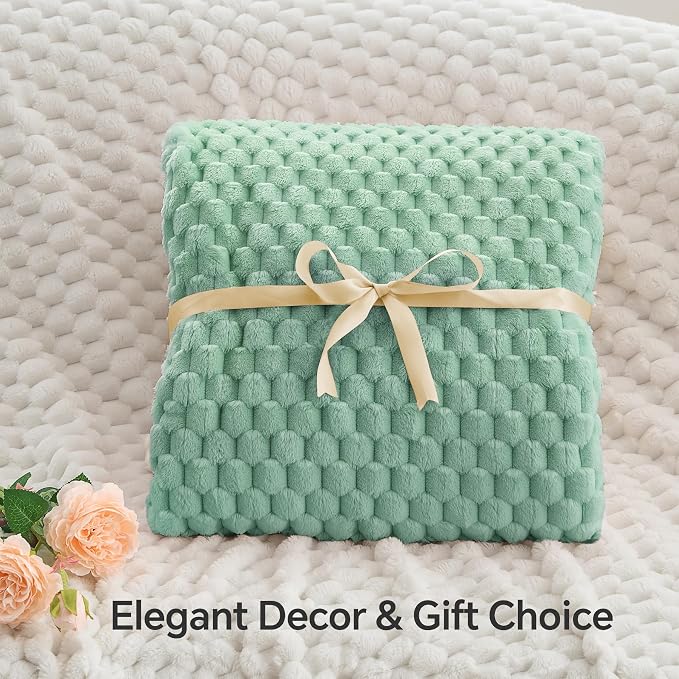 BEDELITE Fleece Throw Blanket for Couch & Bed - Image 4