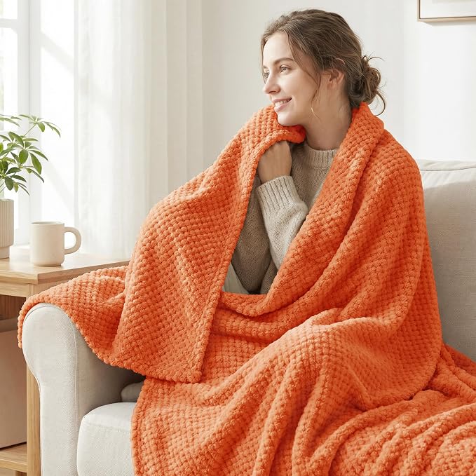 Exclusivo Mezcla Fleece Bed Blanket Queen Size, Super Soft and Warm Blankets - Image 2
