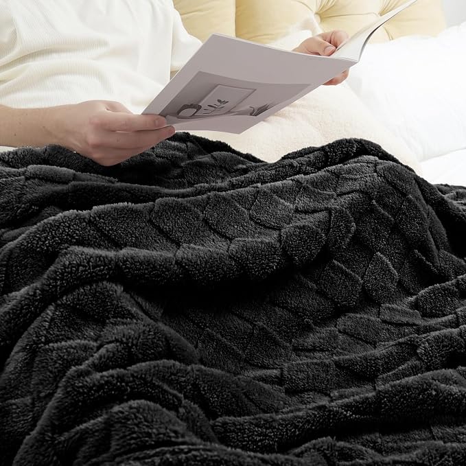 Exclusivo Mezcla Fleece Throw Blanket - Image 4