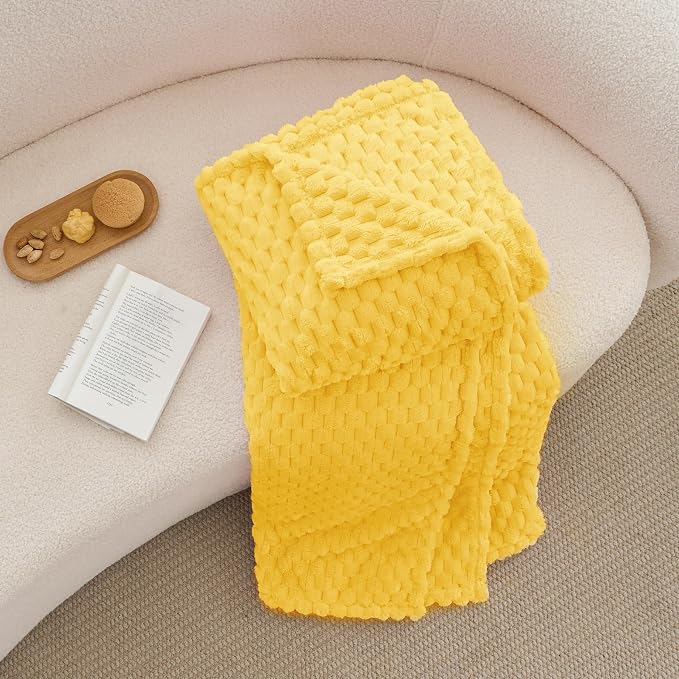BEDELITE Fleece Blanket - Image 7