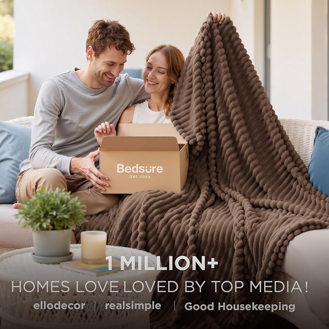 Bedsure GentleSoft Brown Fleece Blanket - Image 2