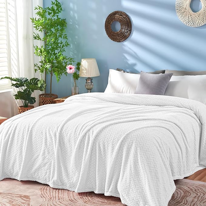 inhand White Fleece Twin Blanket, Super Soft Flannel Cozy Blankets - Image 5