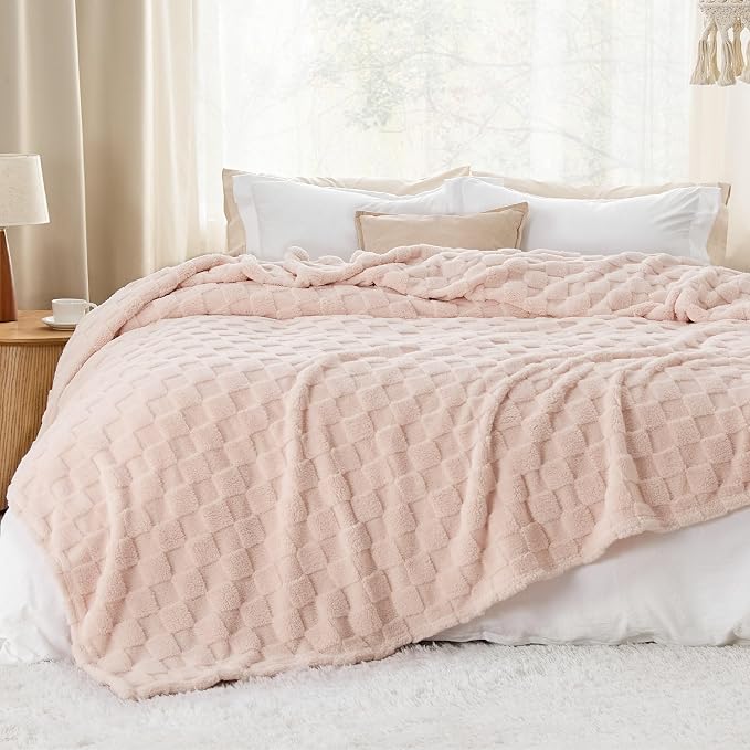 Bedsure GentleSoft Blankets Queen Size - Image 5
