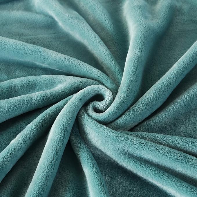 TASTHROW Large Flannel Fleece Throw Blanket, 50×70 Inch - Image 4