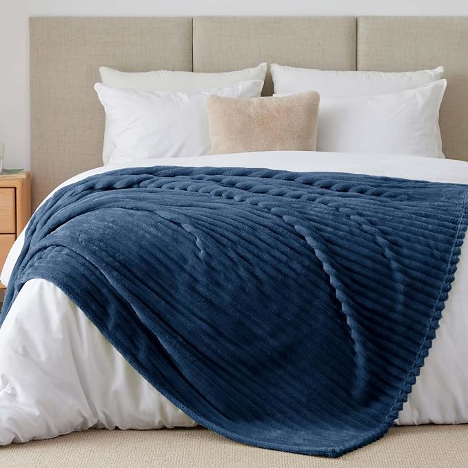 BEDELITE Full Size Blanket for Bed, 300GSM Soft & Warm Fleece Navy Blanket - Image 2