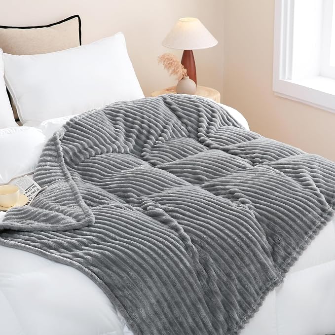 Grey Fleece Throw Blanket 60”×80” - Image 2
