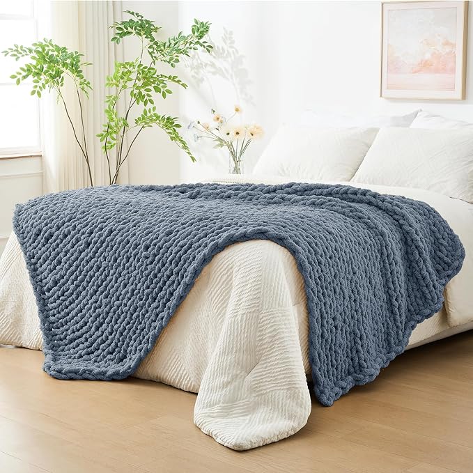 Bigacogo Chunky Knit Throw Blanket by Bigacogo