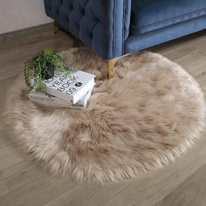 Ashler Faux Fur Rug - Image 7
