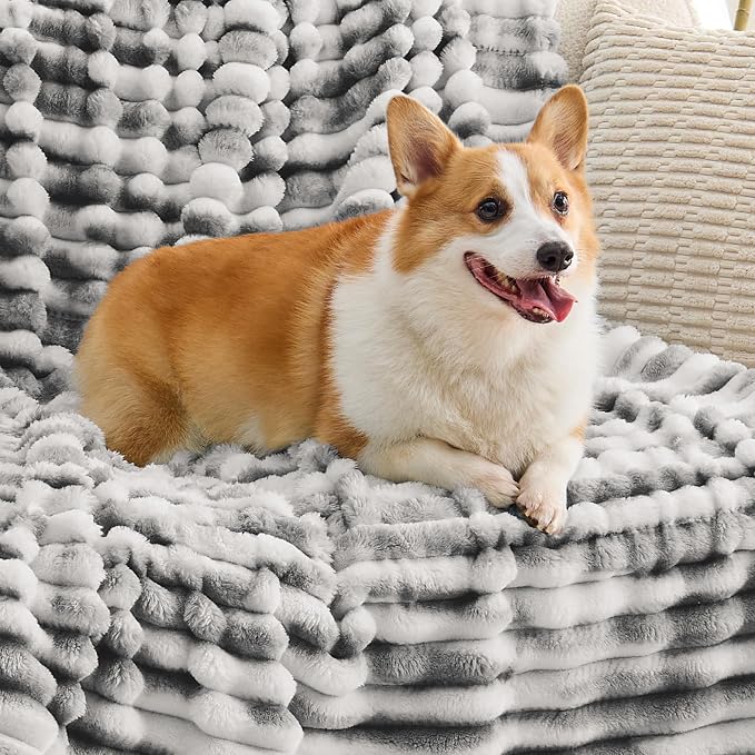 BEDELITE Twin Blanket for Couch & Bed, 300GSM Soft & Warm Fleece Blanket - Image 7