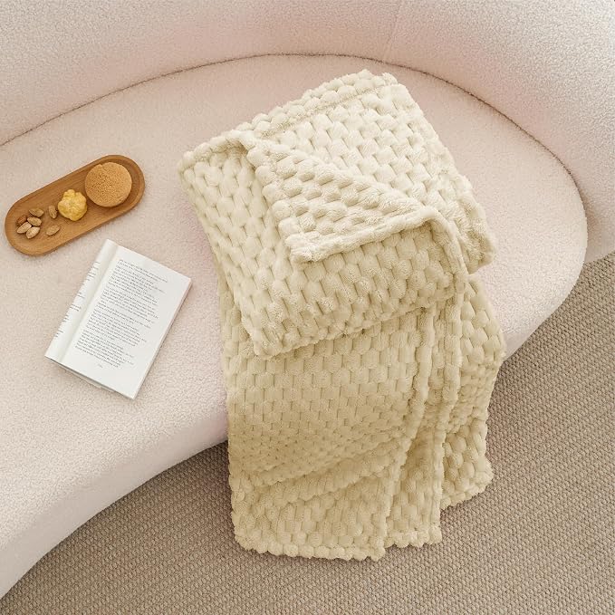 BEDELITE Fleece Throw Blanket for Couch & Bed - Image 6