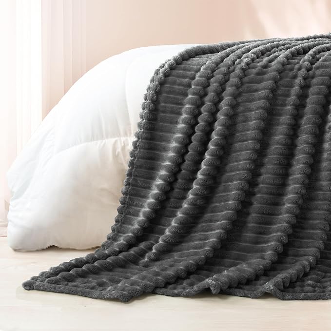Exclusivo Mezcla Striped King Size Fleece Blanket - Image 6