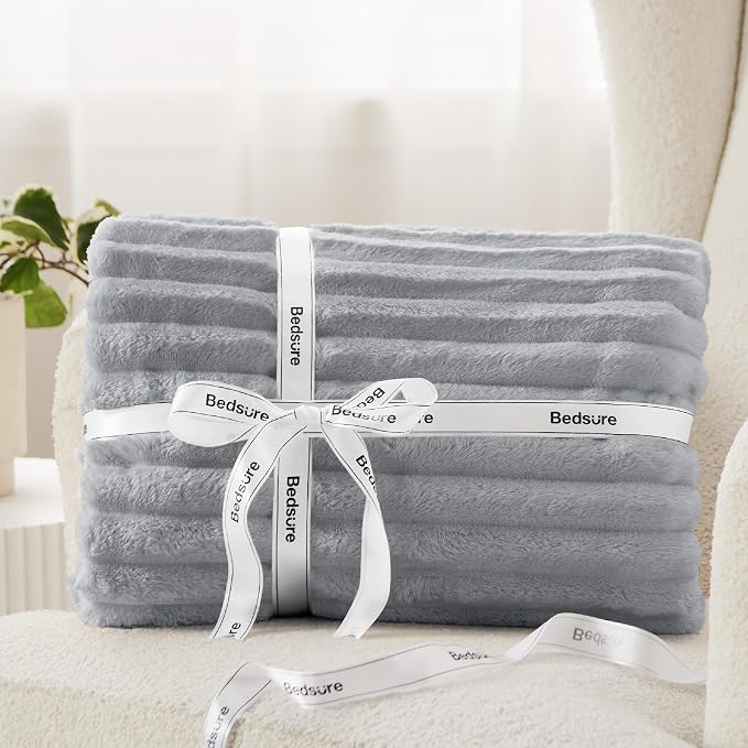 Bedsure GentleSoft Full Size Blanket - Image 8