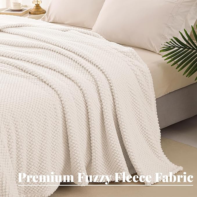 Whale Flotilla Queen Size Fuzzy Fleece Blanket - Image 5