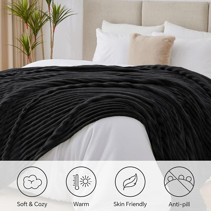 BEDELITE Full Size Blanket for Bed, 300GSM Soft & Warm Fleece Black Blanket - Image 7