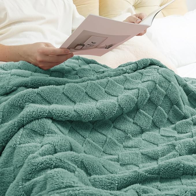 Exclusivo Mezcla Fleece Throw Blanket - Image 4