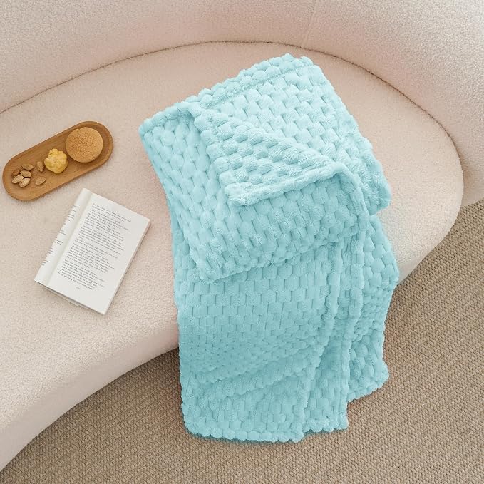 BEDELITE Fleece Blanket Twin for Bed Couch, 3D Jacquard Decorative Cloud Blue - Image 6