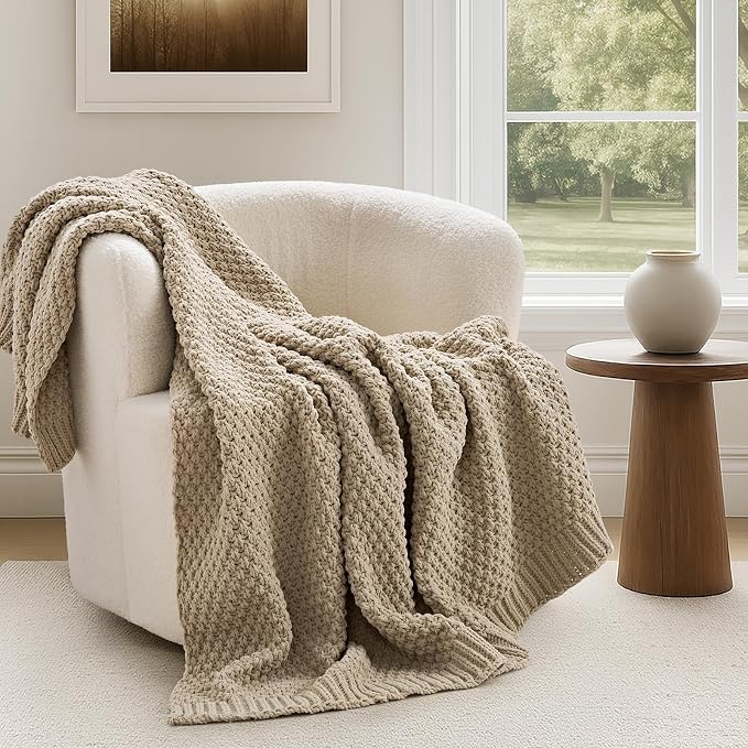 EVERGRACEHOME Chunky Chenille Knit Throw Blanket by EVERGRACEHOME
