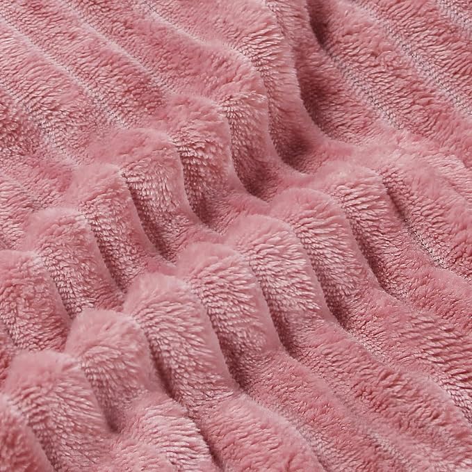 BEDELITE Fleece Blanket Queen Size – 3D Ribbed Jacquard Soft and Warm - Image 4