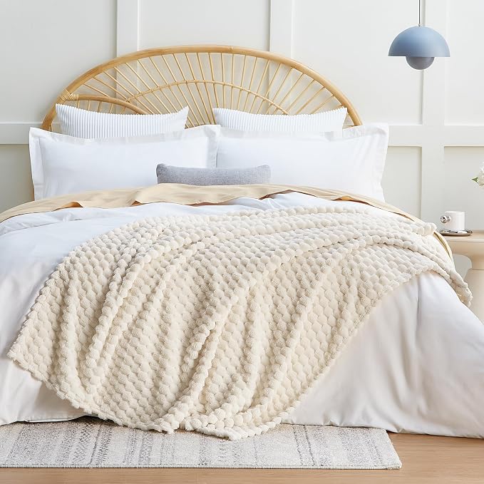 EXQ Home Fleece Throw Blanket for Couch or Bed - Image 2