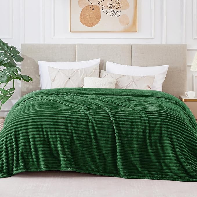BEDELITE Fleece Blanket Queen Size – 3D Ribbed Jacquard Soft and Warm - Image 2