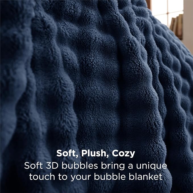 Bedsure 3D Fleece Bubble Blanket - Image 3