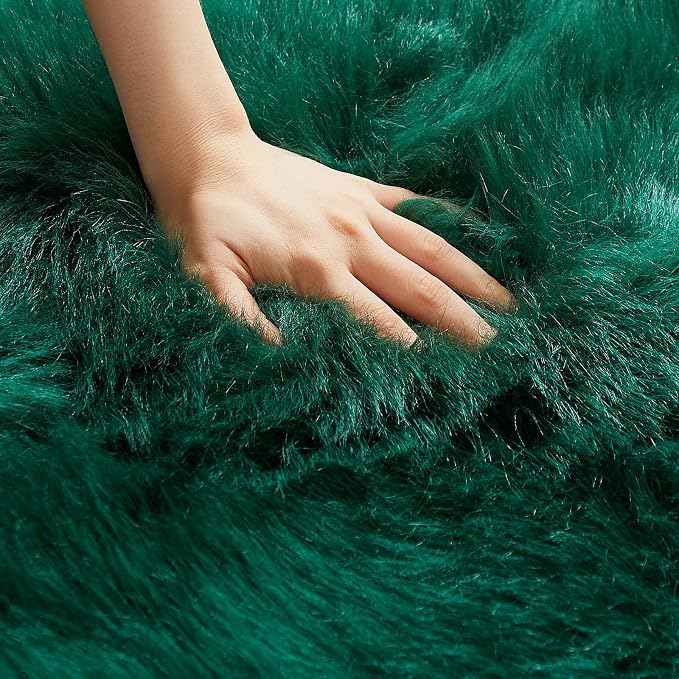AMTOVO Faux Fur Rug, Dark Green Ultra Soft Fluffy Shag Sheepskin Rug, 2 x 6 ft - Image 5