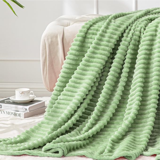 BEDELITE Fleece Throw Blanket for Couch – 3D Ribbed Jacquard Soft and Warm by BEDELITE