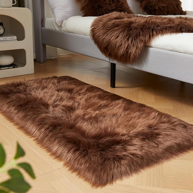 EasyJoy Ultra Soft Fluffy Shaggy Area Rug Faux Fur Rug Chair Cover Seat Pad - Image 2