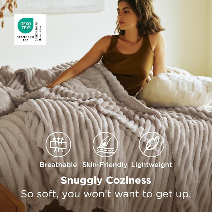 Bedsure GentleSoft Fleece Bed Blankets Full Size - Image 3