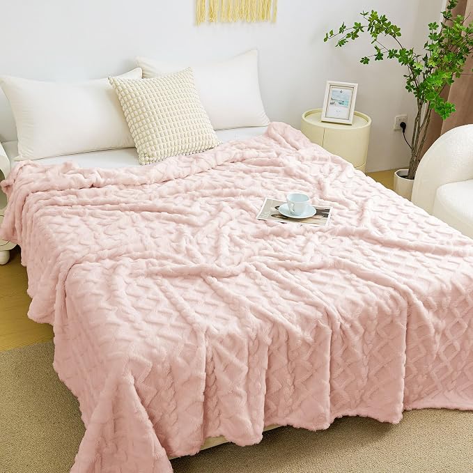 Aganear Flannel Throw Blanket - Image 5