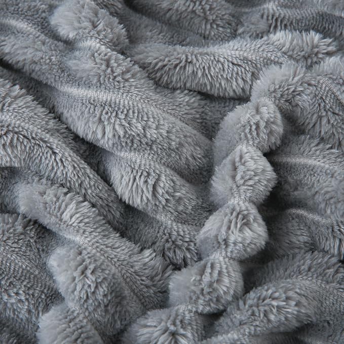 Grey Fleece Throw Blanket 60”×80” - Image 5