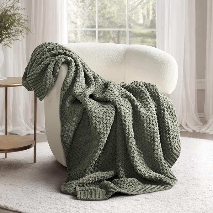 EVERGRACEHOME Chunky Chenille Knit Throw Blanket by EVERGRACEHOME