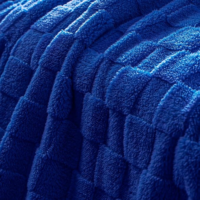 Exclusivo Mezcla King Size Flannel Fleece Blanket, Super Soft and Warm - Image 4