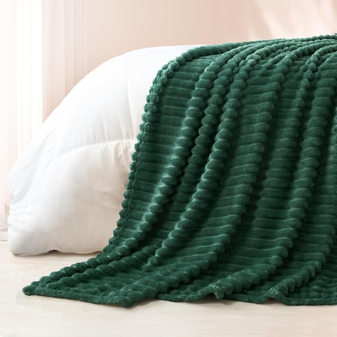 Exclusivo Mezcla Striped Fleece Throw Blanket - Image 6