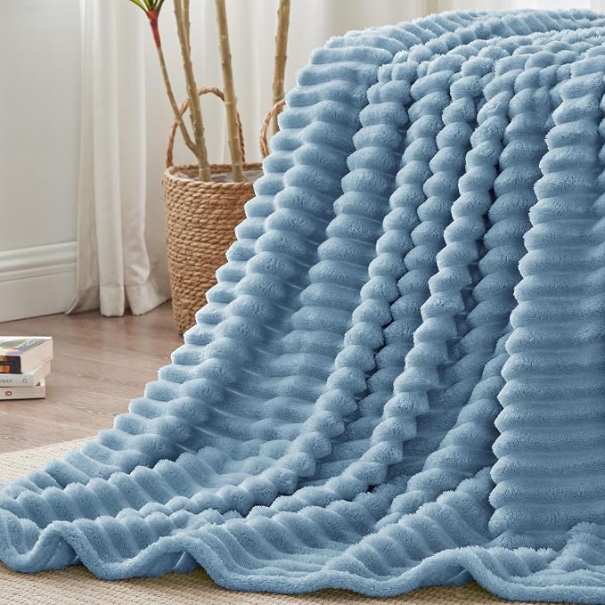 BEDELITE Full Size Blanket for Bed, 300GSM Soft & Warm Fleece Light Blue Blanket - Image 6