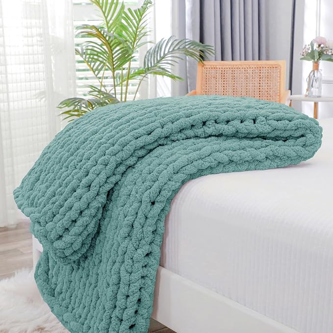 Bigacogo Chunky Knit Throw Blanket by Bigacogo