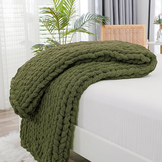 Bigacogo Chunky Knit Throw Blanket by Bigacogo
